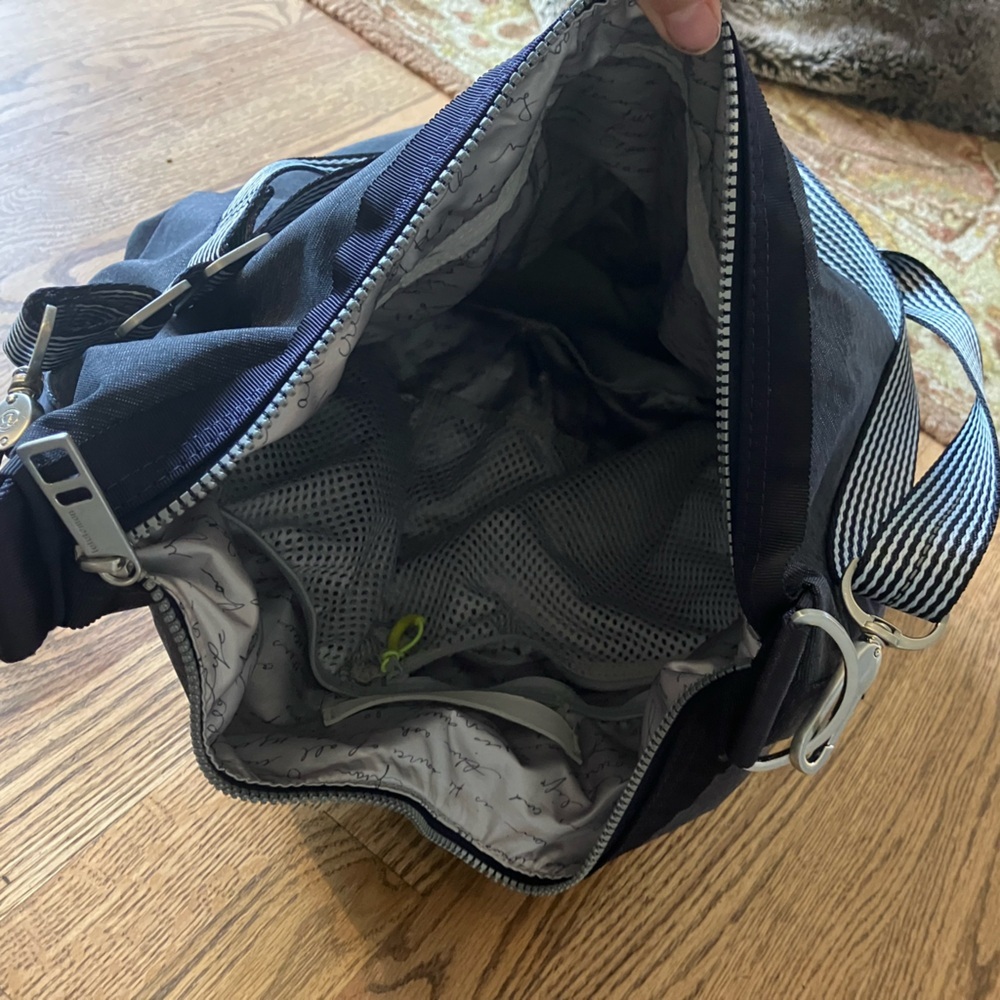 Lululemon Go-Go-Go Tote - Picture 12 of 13